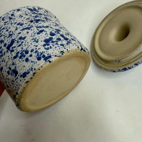 Speckled Blue and White stoneware Crock for Storing Butter and Cheese - Picture 5 of 6